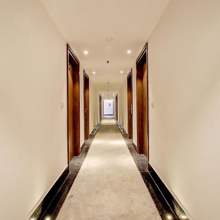 Super Townhouse Oak Aurelia Grand Hotel Lucknow Eksteriør billede